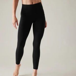 Athleta 7/8 Salutation Stash Pocket – M Black